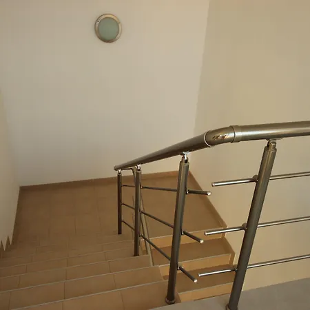 Menada Belle View アパート