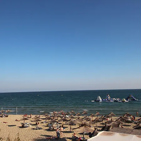 アパート Menada Belle View