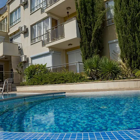 Menada Belle View アパート *